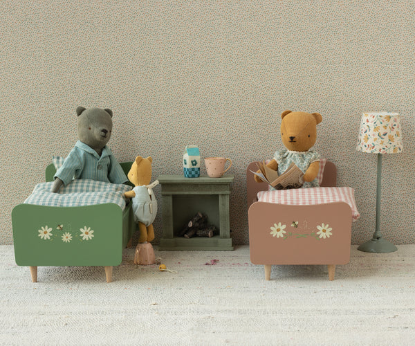 wooden bed | teddy dad - dusty green