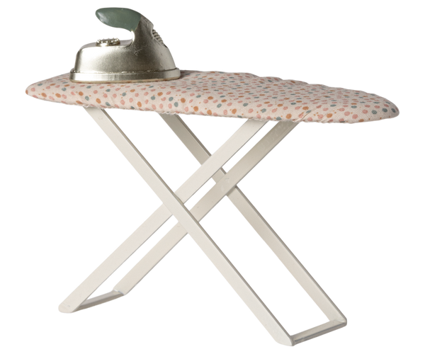 mouse | iron and ironing board