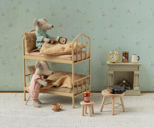 mouse | bunk bed - wheat