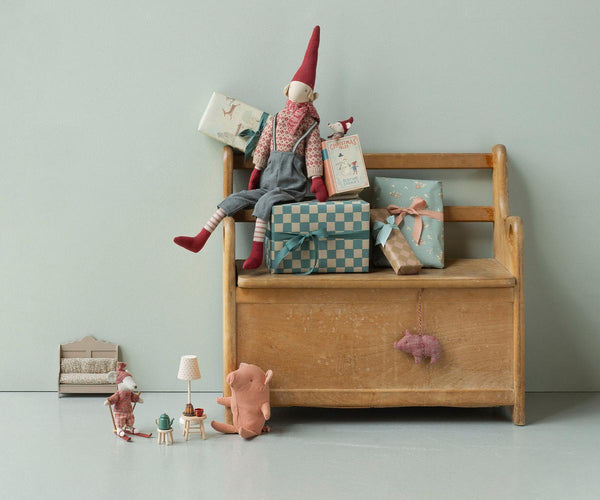 christmas mouse | baby in book