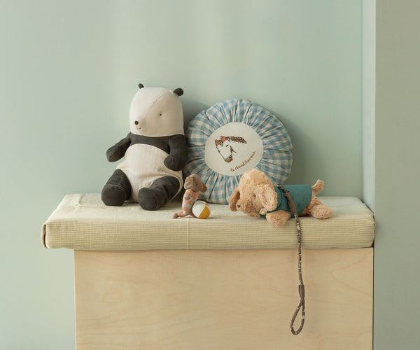 panda | medium