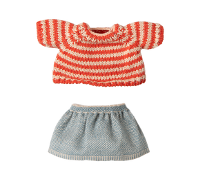 big sister | knitted sweater and skirt