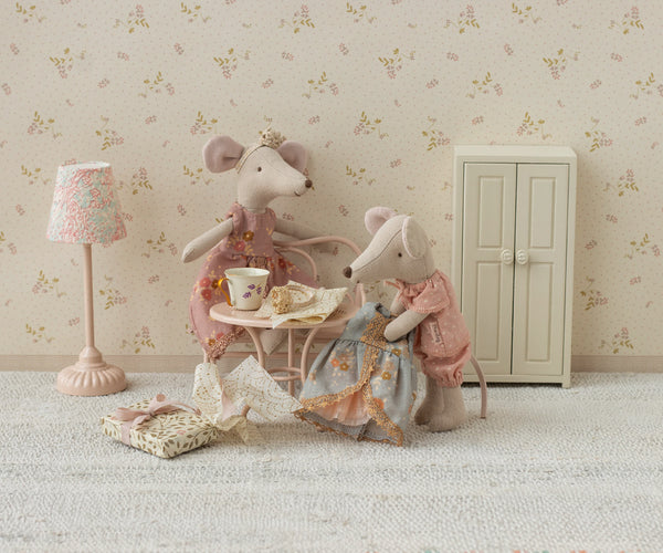 big sister mouse | princess dress