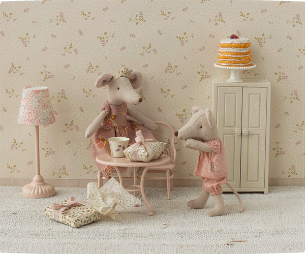 big sister mouse | princess dress