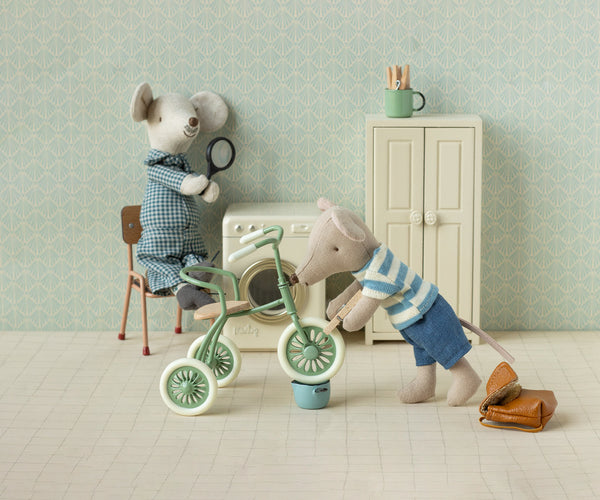 big brother | tricycle mouse - brown