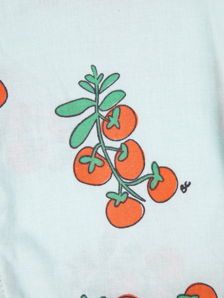 woven shorts | juicy tomatoes