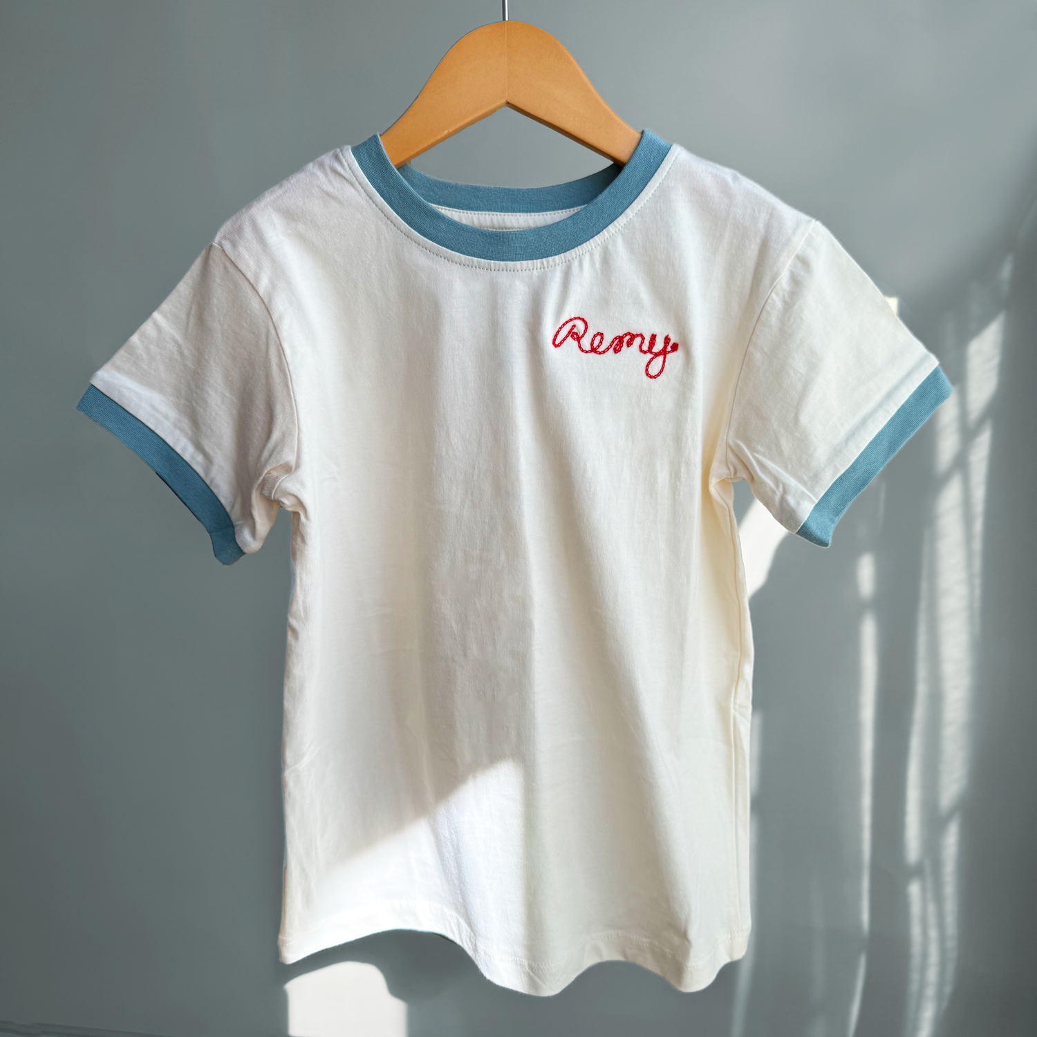 ringer tee | sky