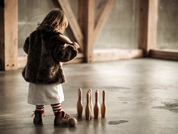 wooden bowling set | natural - 10 pieces