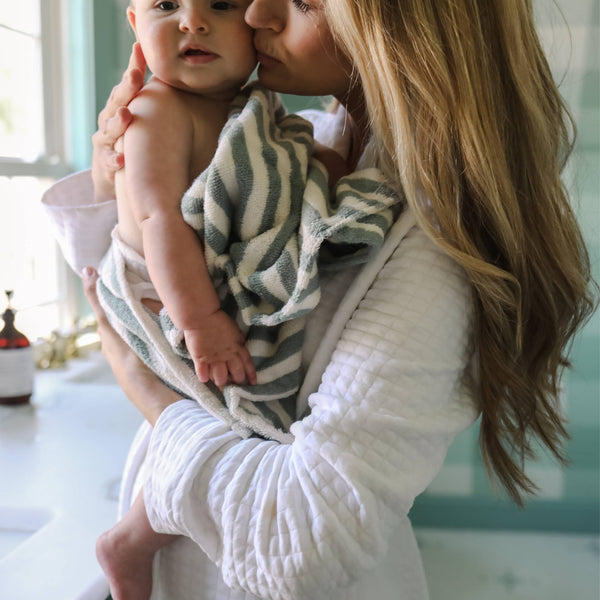 hooded towel | slate