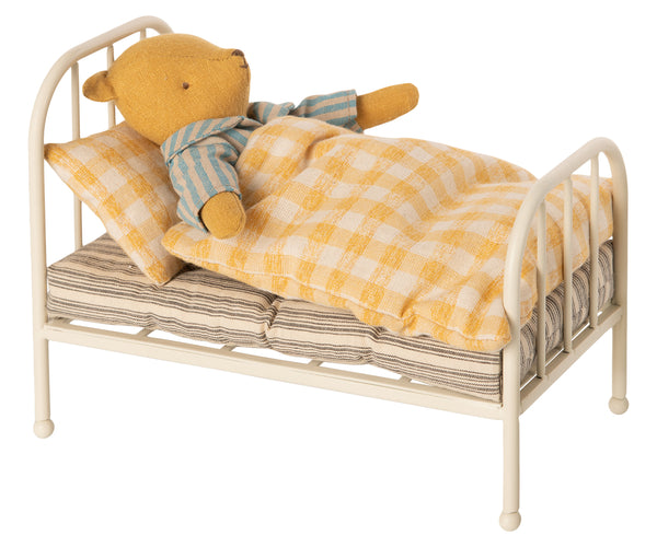 vintage bed | teddy junior