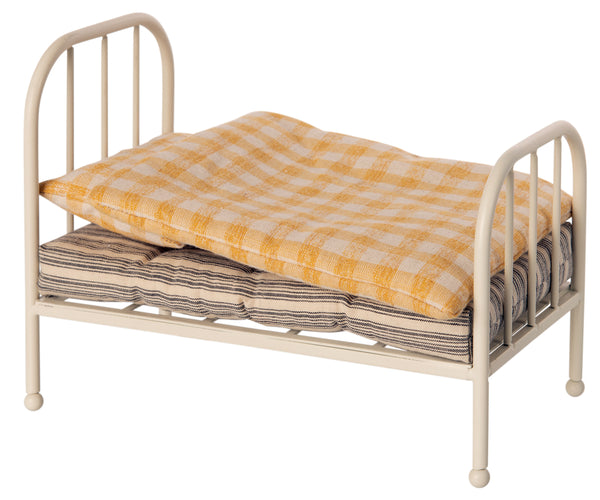 vintage bed | teddy junior