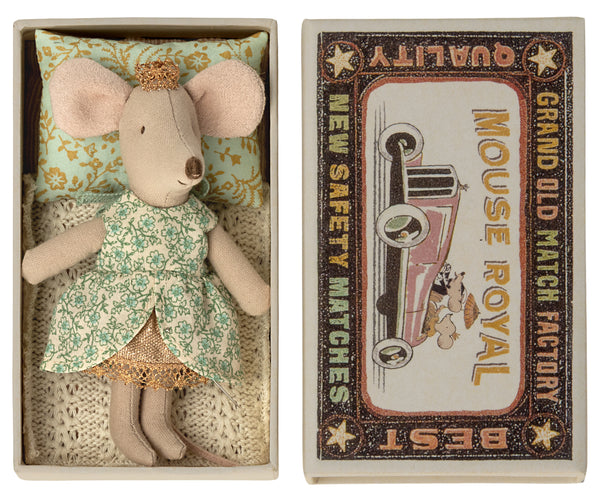 little sister | princess mouse in matchbox