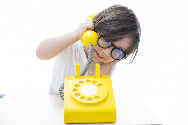 telephone | yellow